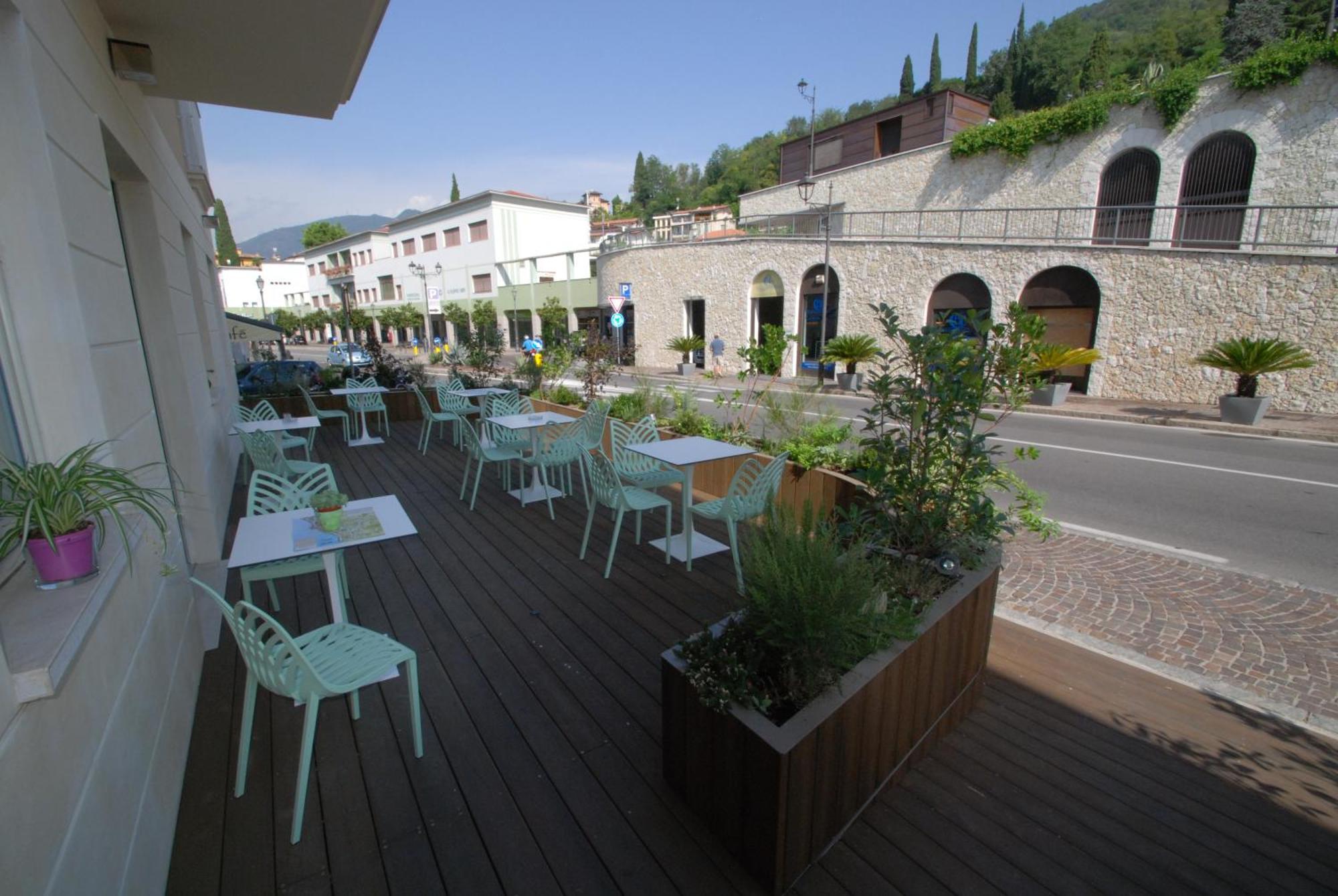 Aromi Piccolo Hotel Saló Exterior foto