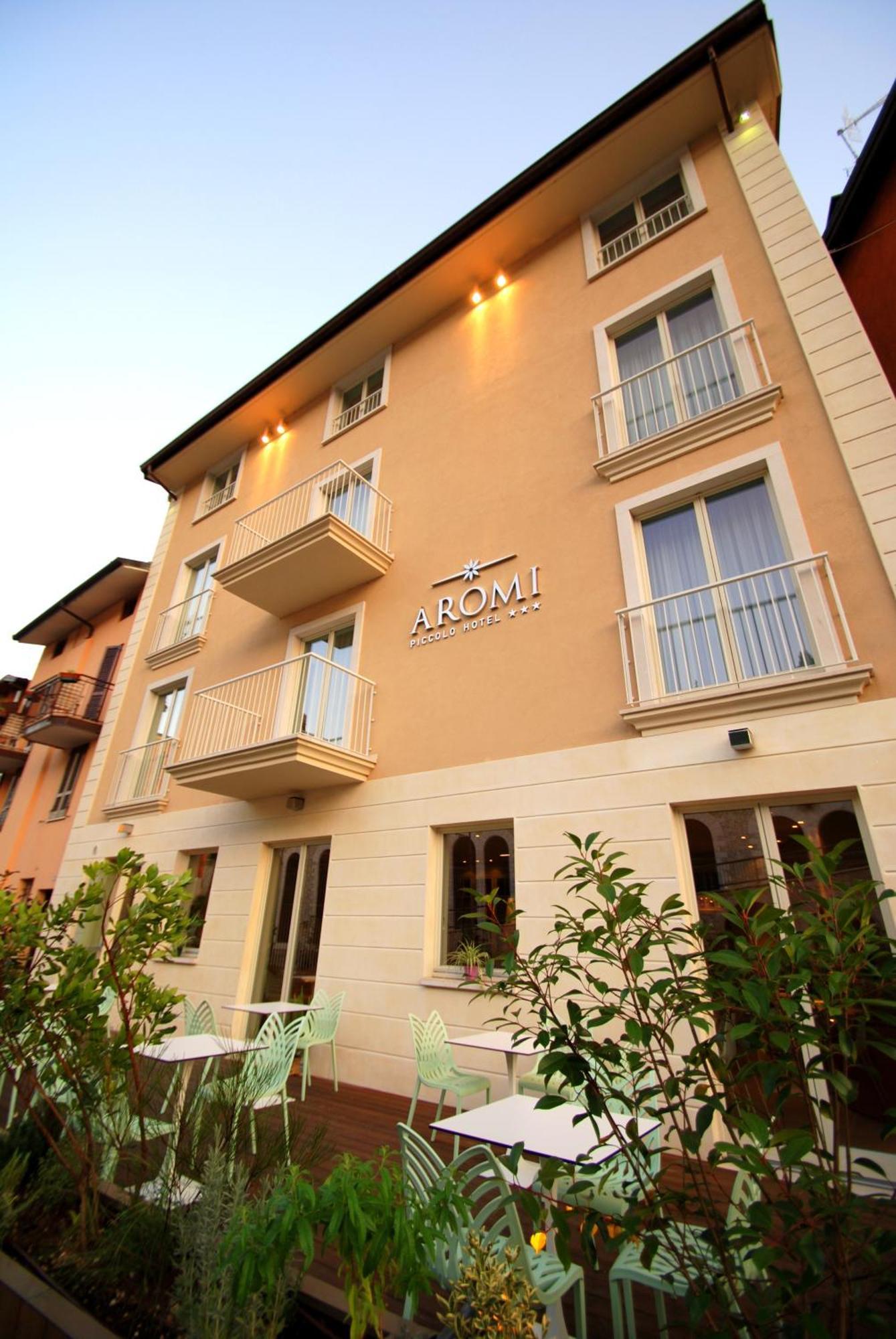 Aromi Piccolo Hotel Saló Exterior foto